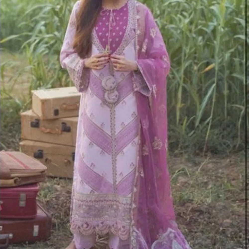 Pakistani luxury brand qalmkar dress size large